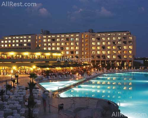Golden Coaste Resort Hotel 39